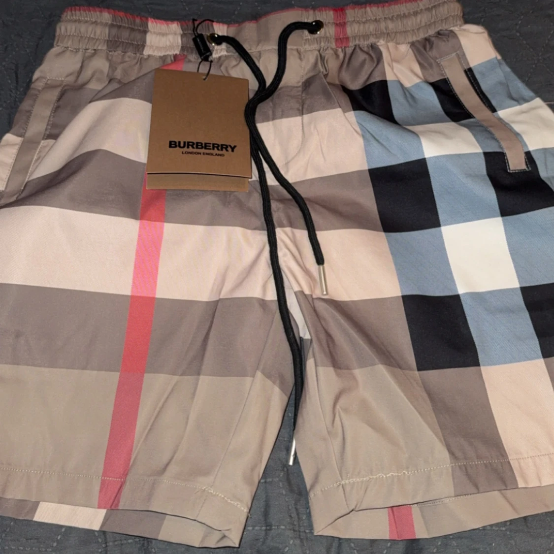  Burberry shorts 