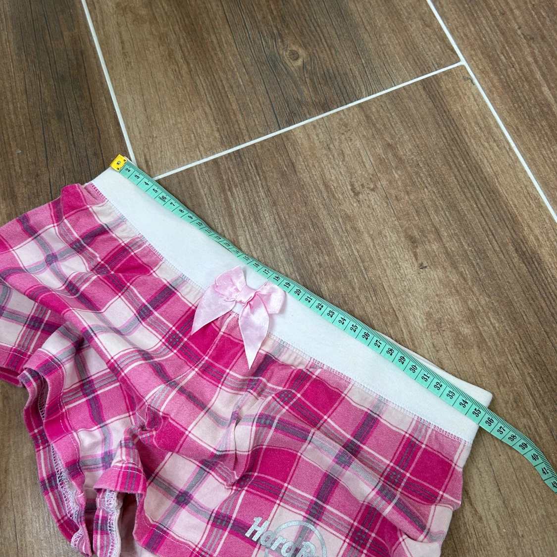 Hard rock lågmidjade shorts  - 2