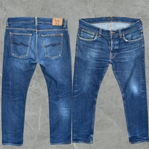 Nudie jeans - Snygga nudies med snygg tvätt! Jeansen är i gott skick och i storlek 34/30. Skriv vid funderingar💬