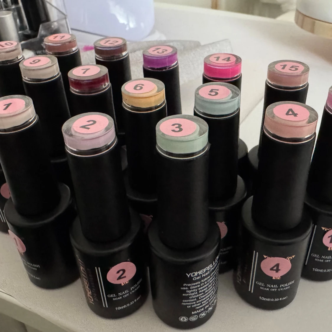  Gel Nagellack 16 färger /20kr st 