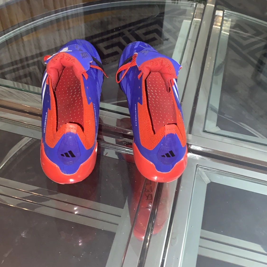 Adidas Predator blå/röda fotbollsskor - 1