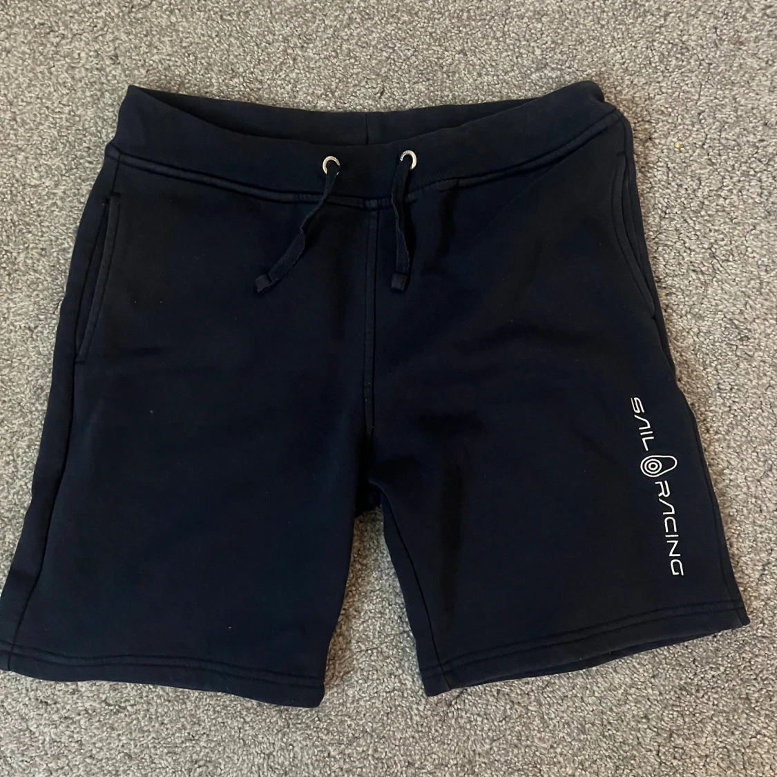 Svarta shorts från Sail Racing