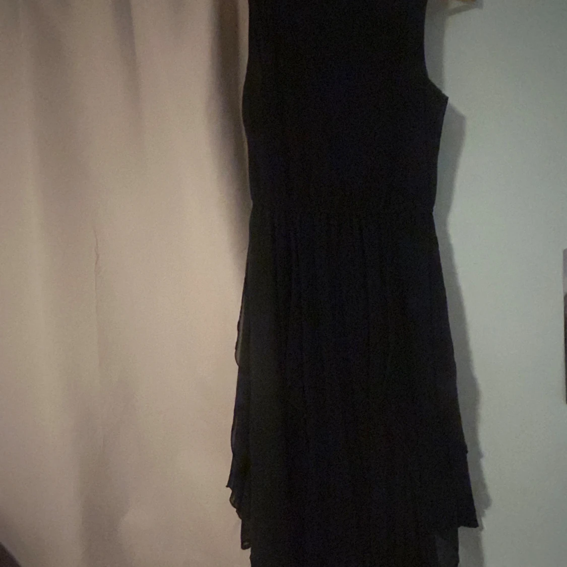 Svart kortklänning från H&M