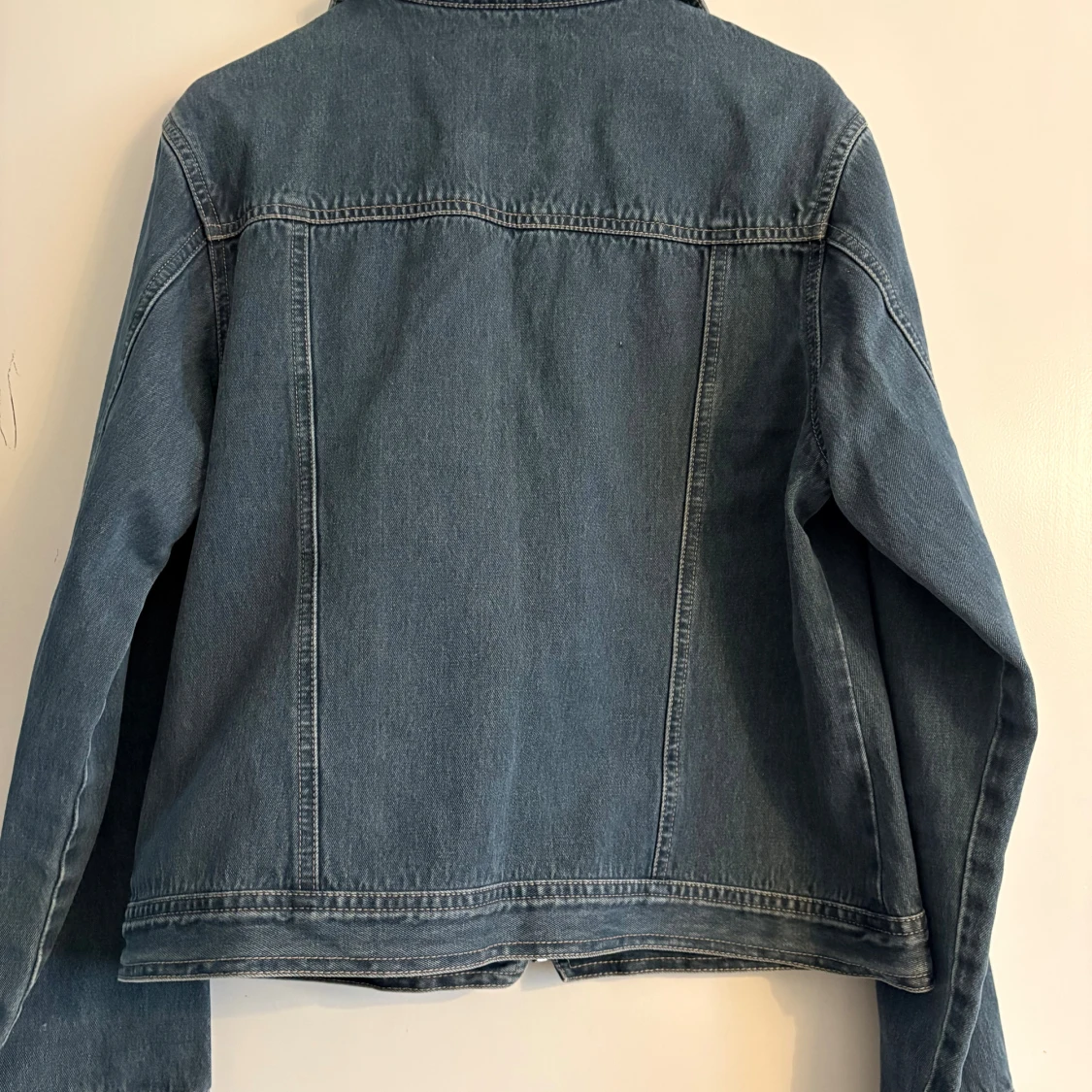 Mörkblå jeansjacka med dragkedja - 1