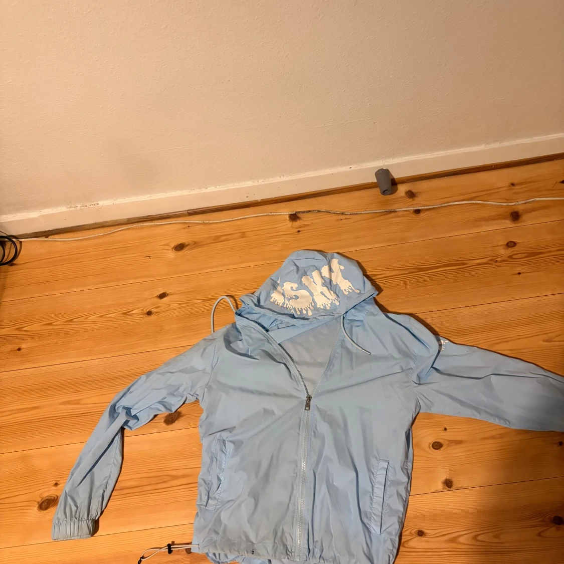 Ljusblå vindjacka från Risky