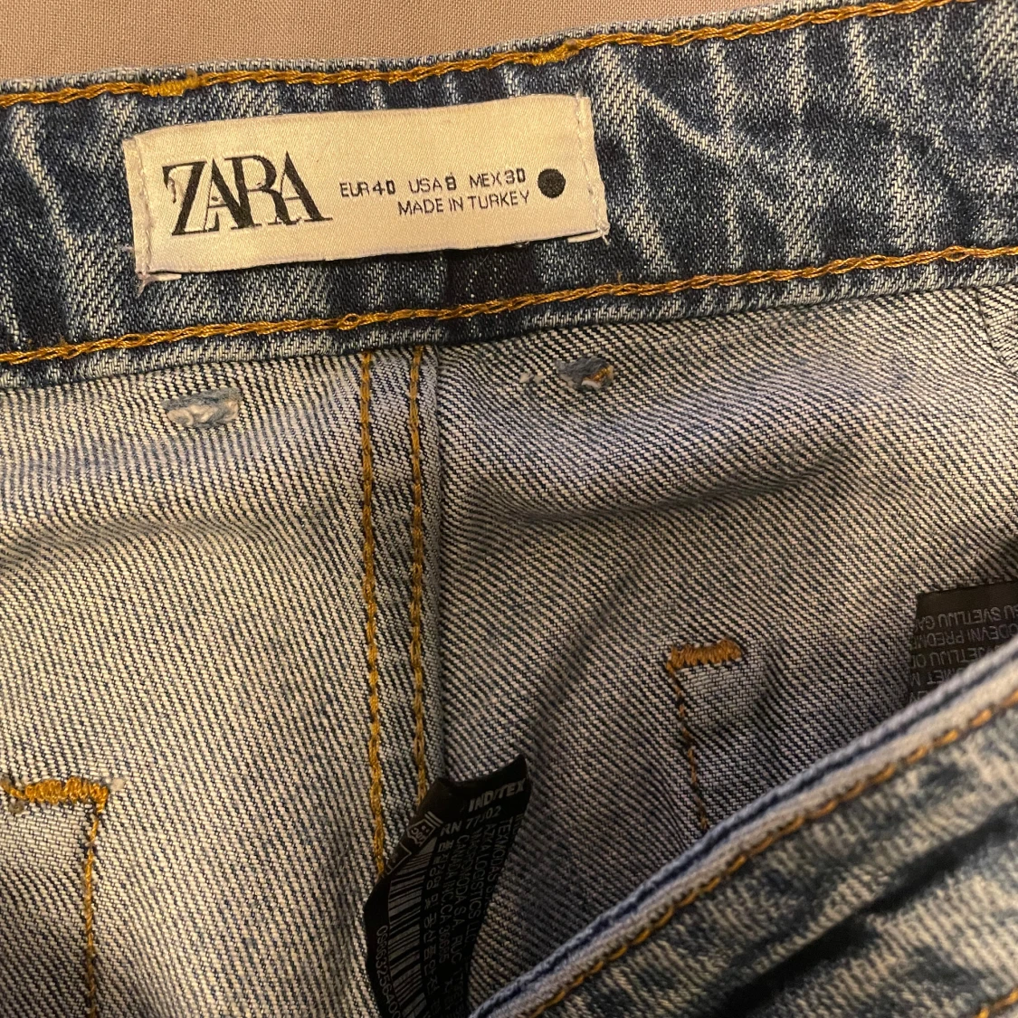 Blå bootcut jeans från Zara, stl 40 - 2