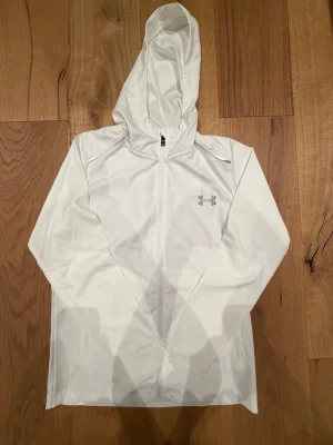 Under Armour vindjacka  - Reflex-perfekt skick-aldrig använd-10/10)