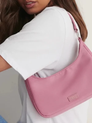 Rosa axelväska från NA-KD - Söt rosa väska från NA-KD. Använd fåtal gånger 💕💕👛👛