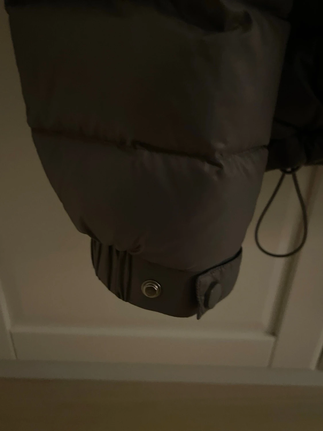 Grå dunjacka från Bvaldi med huva stl M - 6