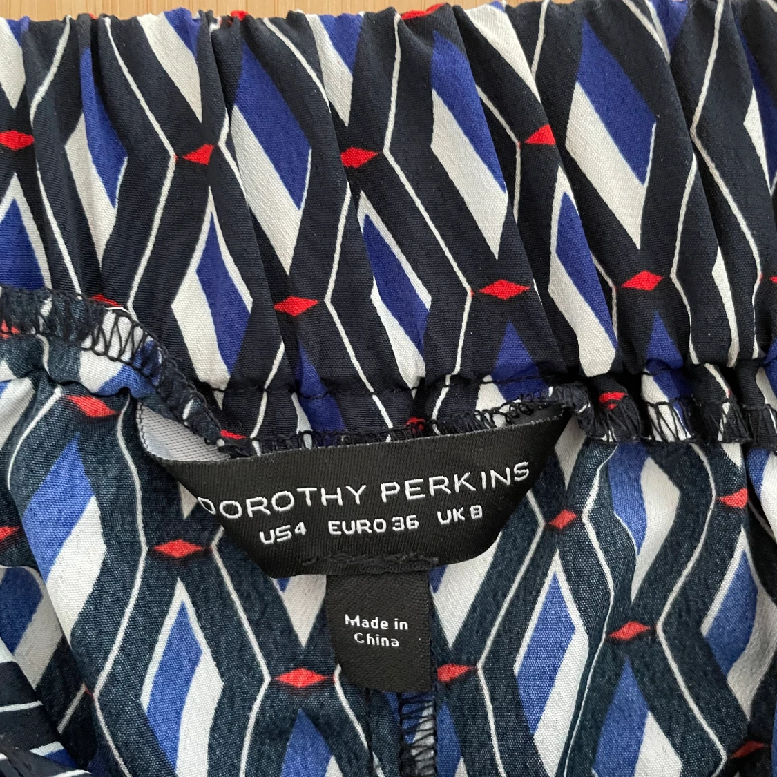 Dorothy Perkins trousers. Size 36 - 91