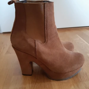 Ladies shoes - Ankle length boots