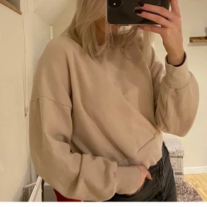 Rosa/beige tröja - Tröja från BikBok