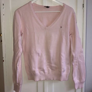 Stickad Ganttröja  - Rosa, stickad tröja ifrån Gant