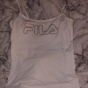Fila linne i storlek Xs - Storlek Xs men passar S också. Betalning sker via Swish 