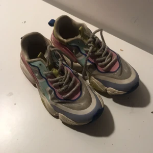 Mysig inuti blir längre -  Present blev lite för liten 