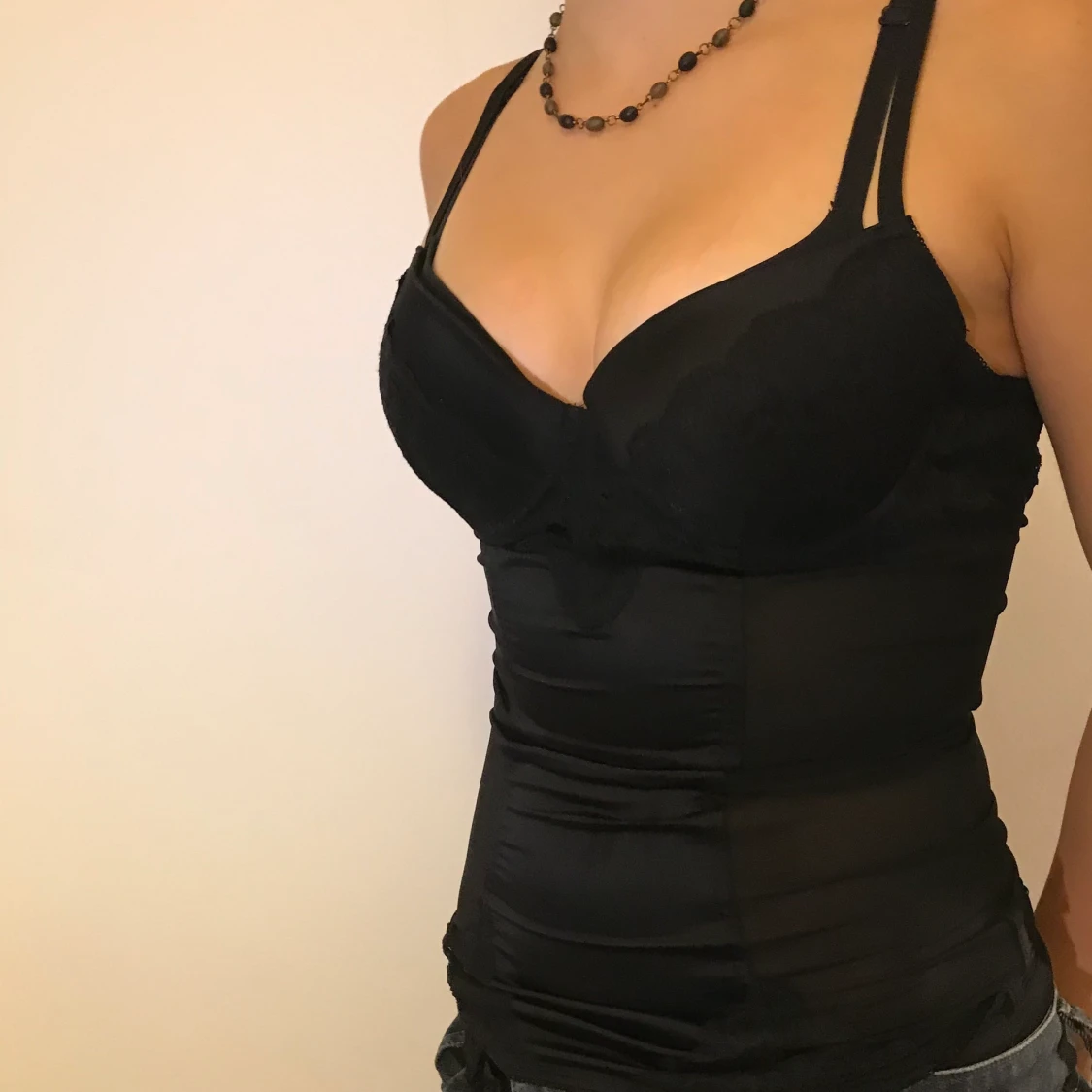 Korsett liknande linne