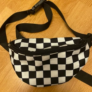 Rutig midjeväska, magväska, fanny pack - Shackrutig midjeväska 