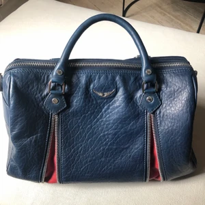 Stor Zadigväska  - Säljer min snygga zadigväska i fint skick! Köparen står för frakten❤️ buda:)