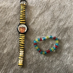 Vintageklocka klocka, pärarmband smycke  - Vintageklocka ! Armband ! Finfint