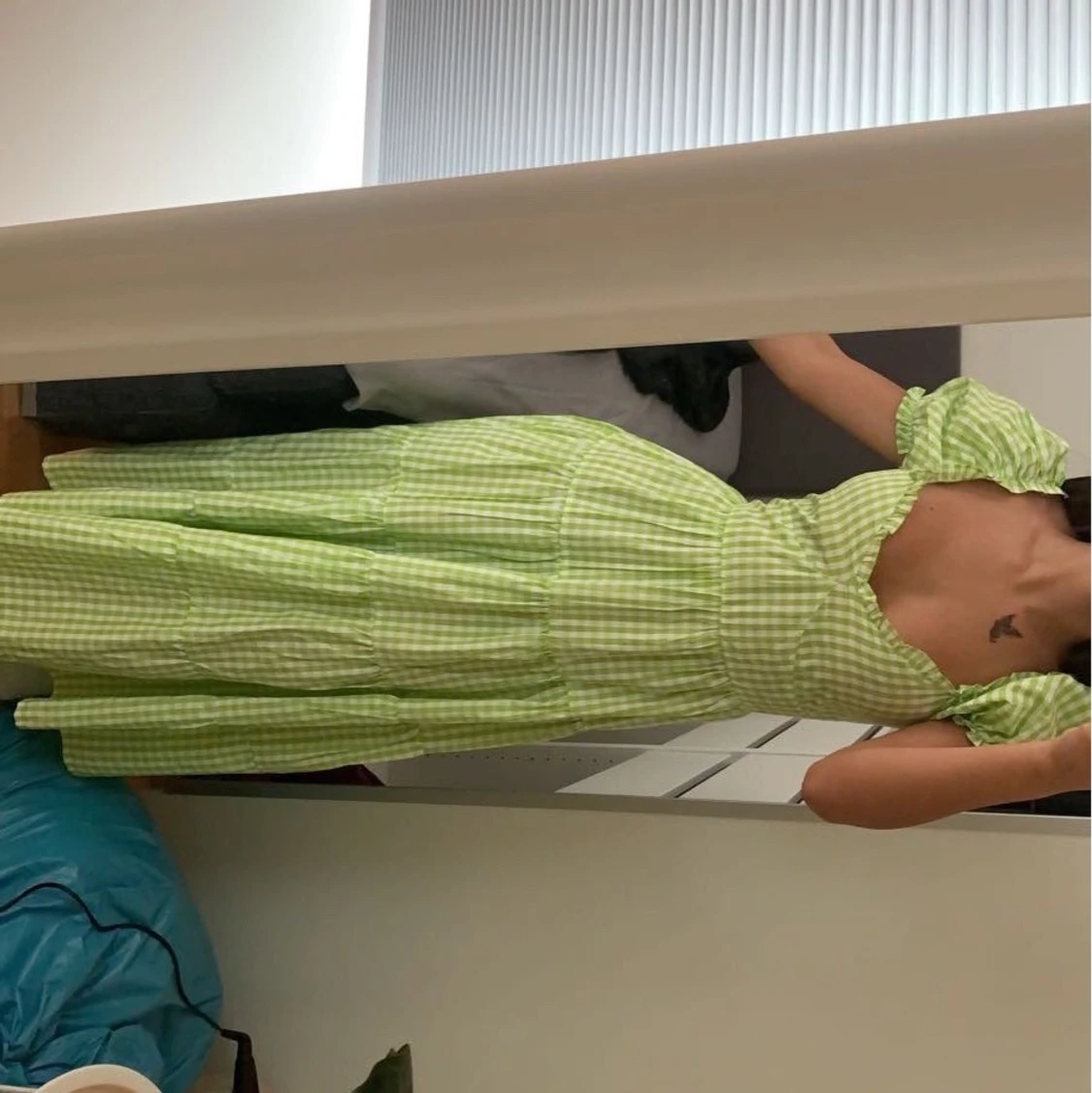 Vacker grön klänning - 90