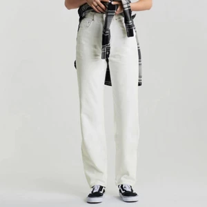 Gina 90’s high waist jeans vita - säljer mina knappt använda jeans från Gina i storlek 38. Dm för fler bilder