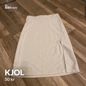 Kjol  - Passar både xs-s