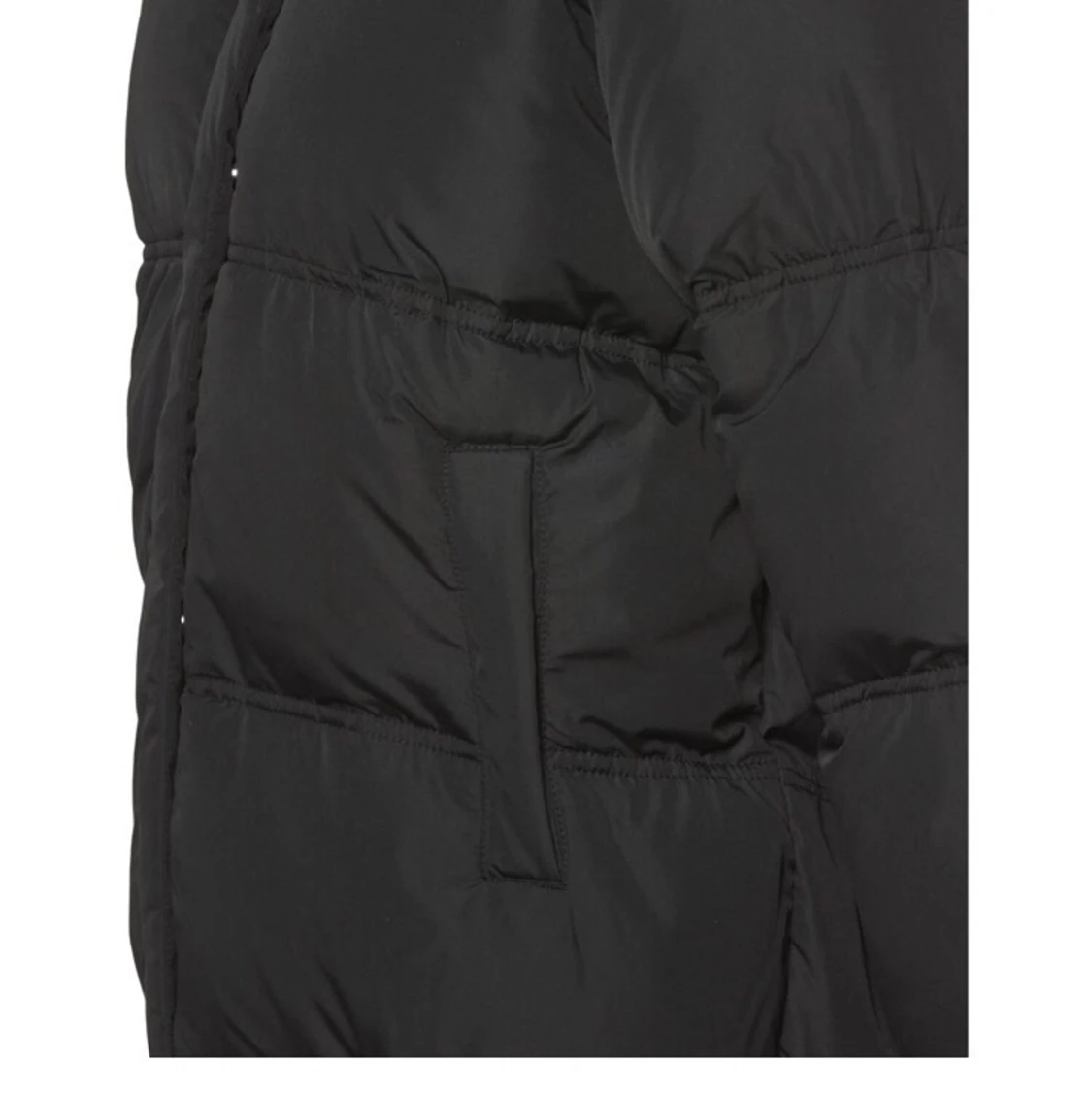 Säljer min svarta puffer jacket. - 91