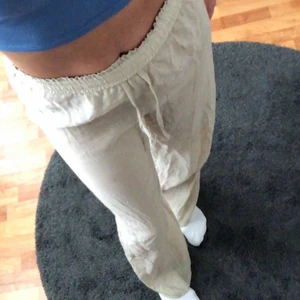 Linnebyxor  - (Läger upp igen pga oseriös köpare) Jätte fina likande linnebyxor i storlek 36💗 går ner till marken på mig som är 1,70!