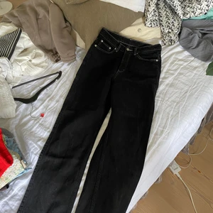 Weekday row jeans - 28 W, 30 L, Mycket bra skick 