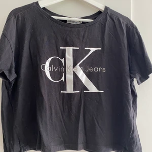 Calvin Klein - Calvin Klein topp i storlek M. Nypris: 400. Mitt pris: 120kr