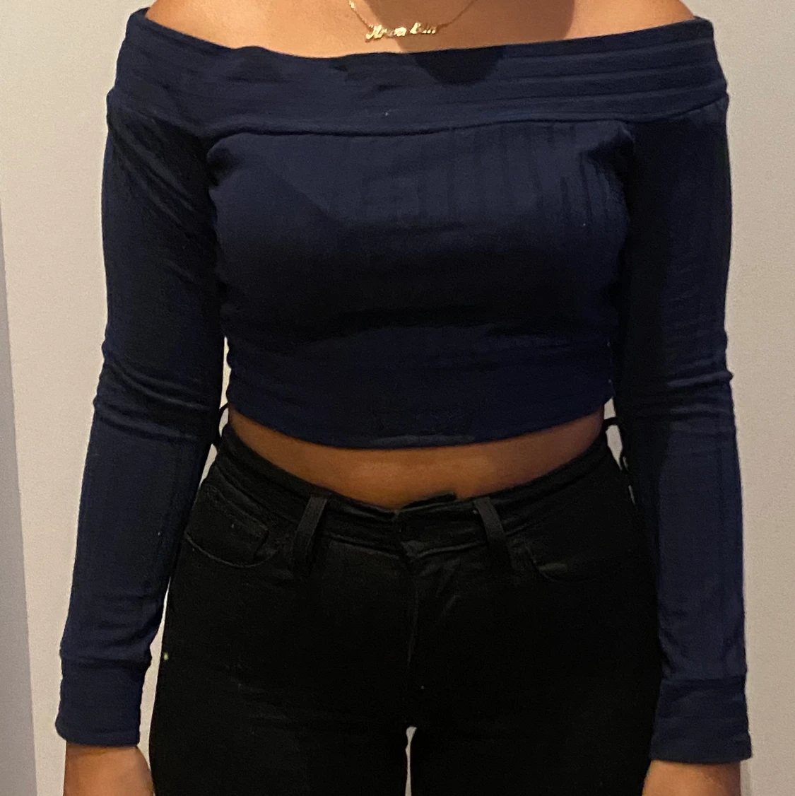 Marinblå offshoulder tröja 