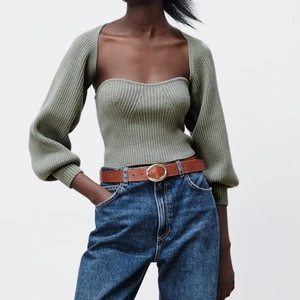 Grön ”korsett” från zara - Grön korsettliknande från zara i storlek S. Använd 1 gång tidigare, så därav nyskick.