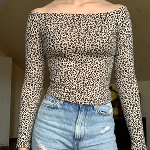 Leopardmönstrad tröja från Gina  - Tröjan sitter väldigt bra!