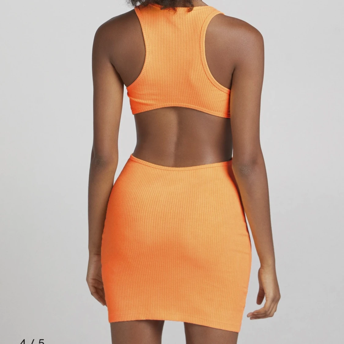 Orange klänning - 90