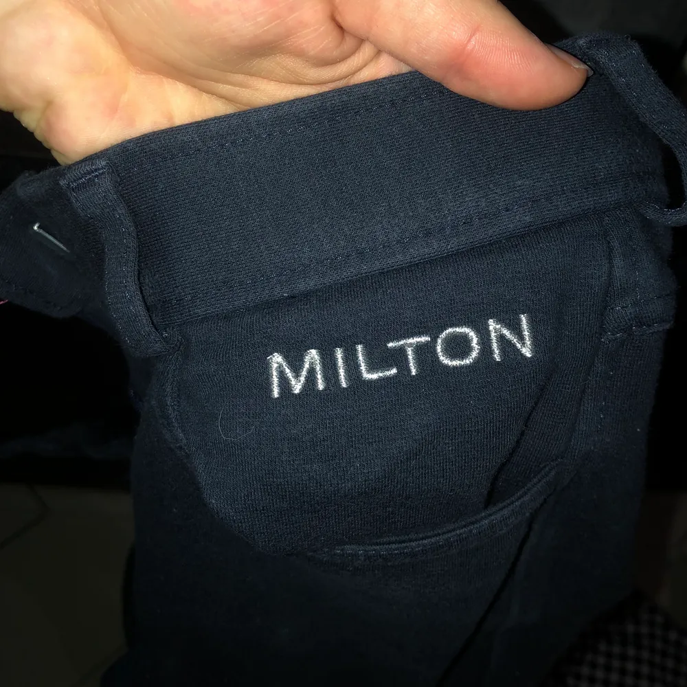 Ridbyxor från Milton i storlek S. Fina och används ej längre. Skriv vid frågor/intresse! . Jeans & Byxor.