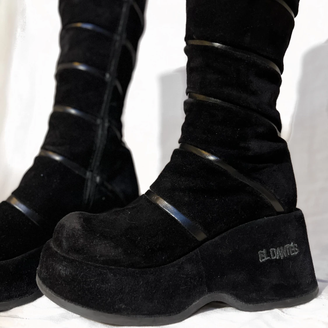 El Dante’s Boots - 90
