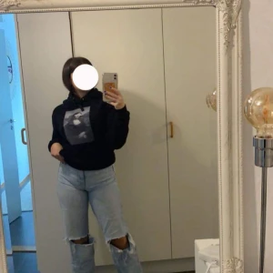 Jeans - Jeans från Gina i storlek 34 passar även mindre 36.Fint skick.