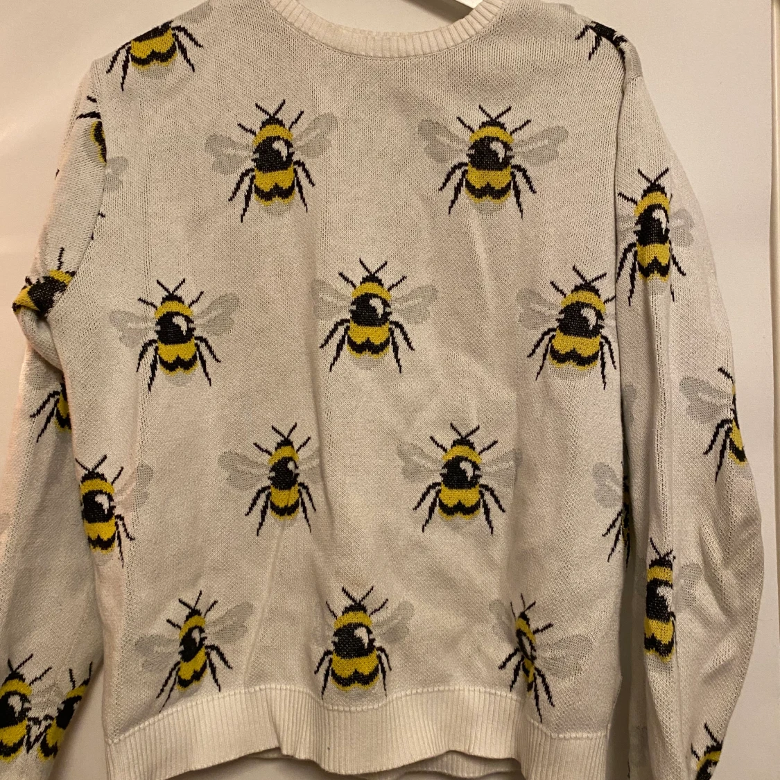 Bumblebee tröja från dedicated  - 90