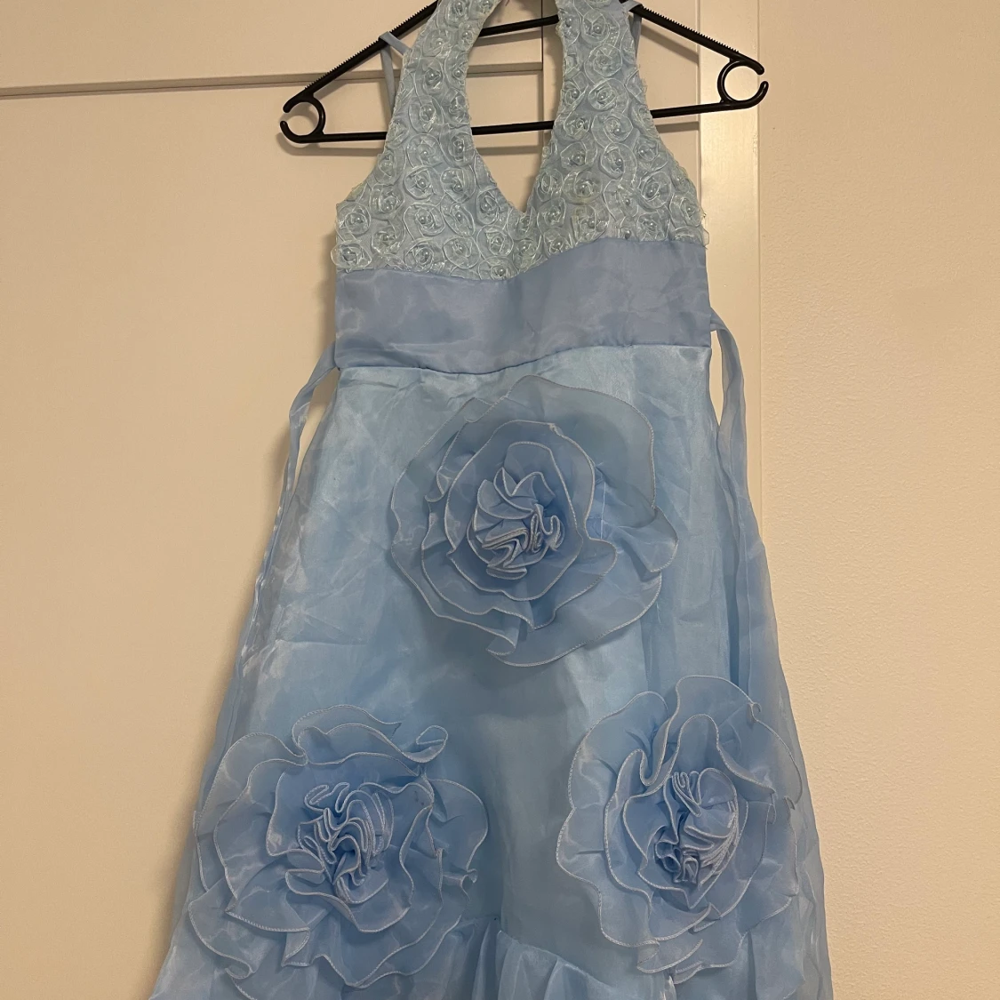 Ljusblå barnklänning