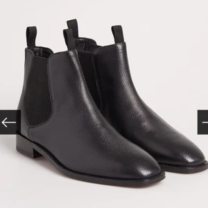 Superdry Läder Boots - Oanvänd - Nya och oanvända kängor från Superdry.  Äkta läder.  Storlek 37 Nypris: 1799kr