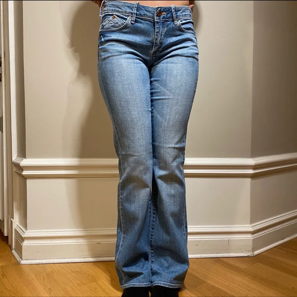 super snygga och trendigt vintage jeans från 90-talet i gott skick. . Jeans & Byxor.