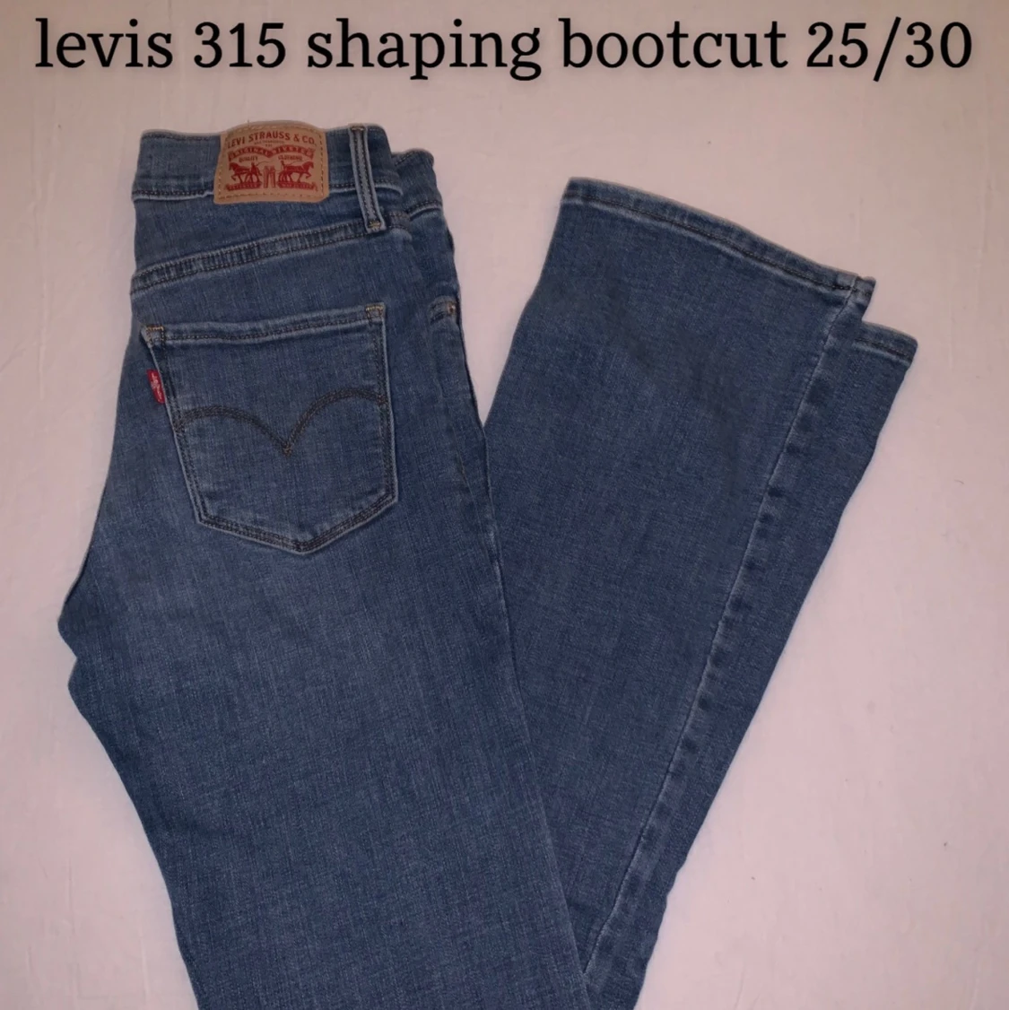 levis
