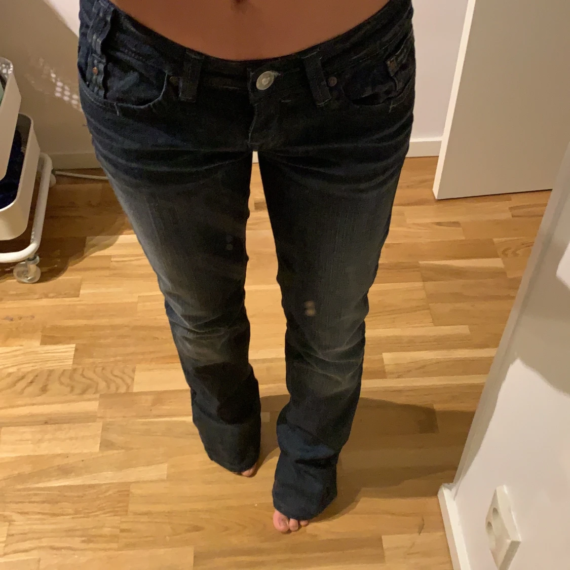 lågmidjade jeans