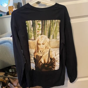 Kylie cosmetics merch - Kylie tröja