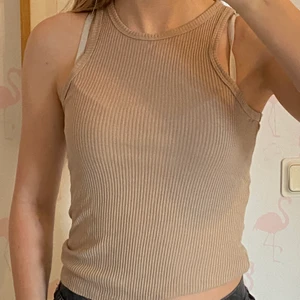 brunt linne i st XS - Säljer ett brunt linne aldrig använt!