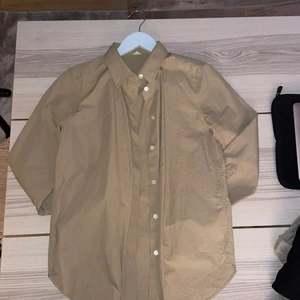 Arket skjorta - Arket skjorta i storlek 36. 