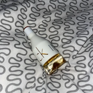 Calvin Klein parfym  - Calvin Klein in2u oanvänd parfym 50ml. Kan mötas i Gävle eventuellt fraktas mot fraktkostnad😁