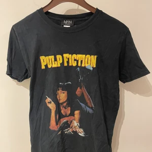 Graphic tee - Pulp fiction tröja😊