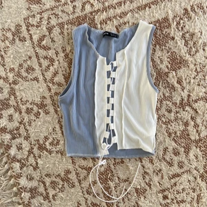 Topp - Helt oanvänd i storlek small