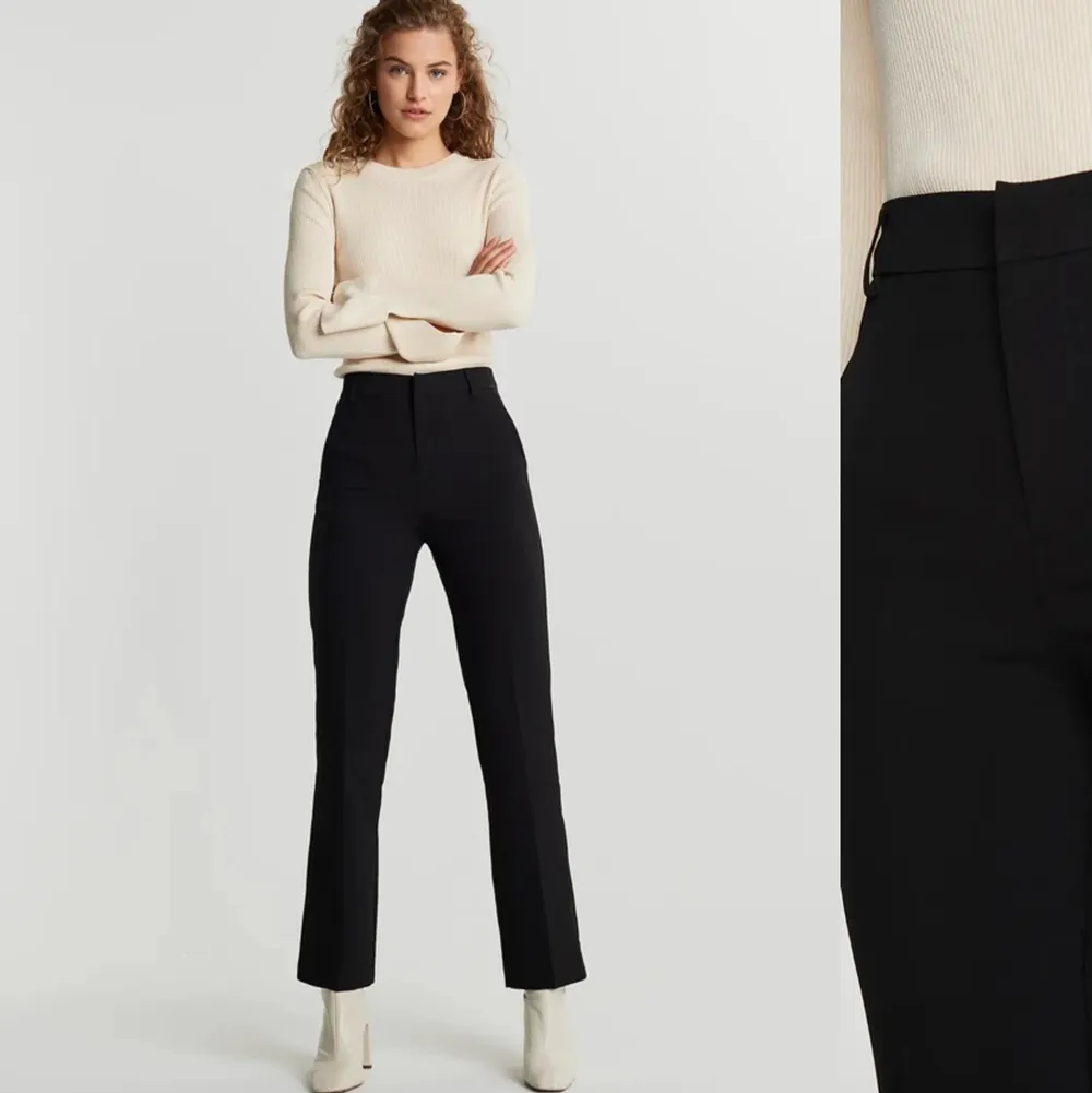 Kostymbyxor från Gina Tricot i storlek 38💕 Använda men fortfarande bra skick! De är i modellen ”tall” men för mig som är 173 så är de inte speciellt långa (går lite längre än till ankeln) så passar er som är lite kortare också☺️. Jeans & Byxor.